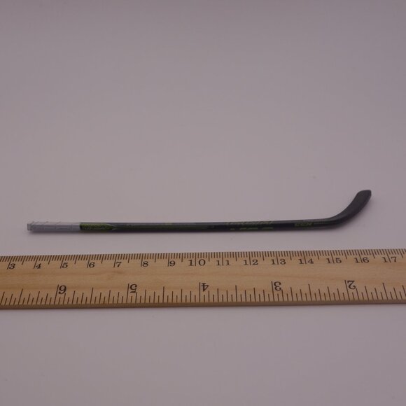 Tim Hortons Sidney Crosby 87 Frameworth Sports Marketing Mini Stick - Picture 9 of 15